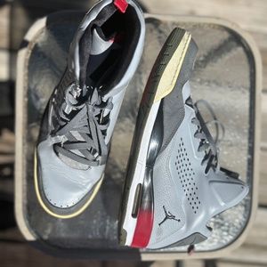 Nike size 13 tennis shoes. Great condition